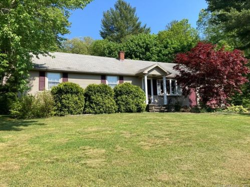 49 Green Acres Ln, Fabyan, CT 06255 exterior