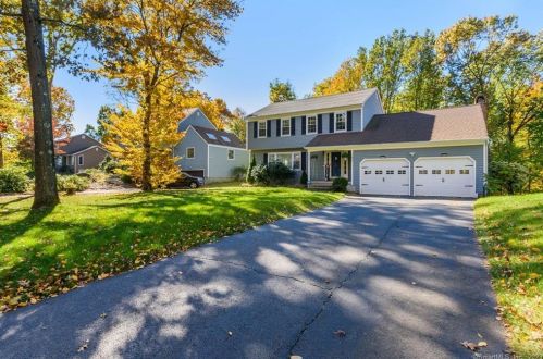 102 Hillside Ln, Upper-Stepney, CT 06468 exterior