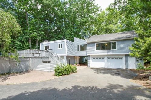 40 Pelham Ln, Wilton, CT 06897 exterior