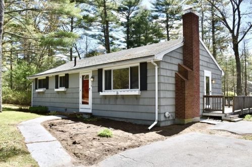 278 Carver Rd, Plymouth, MA 02360 exterior