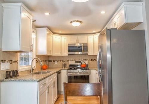 200 Mary Coburn Rd, Springfield, MA 01129 exterior