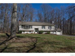 36 Belle Vale St, Upper-Stepney, CT 06468 exterior