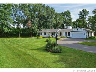 136 Daisy Ln, Durham, CT 06422 exterior