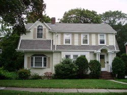 15 Larchmont Ave, Newton, MA 02468 exterior