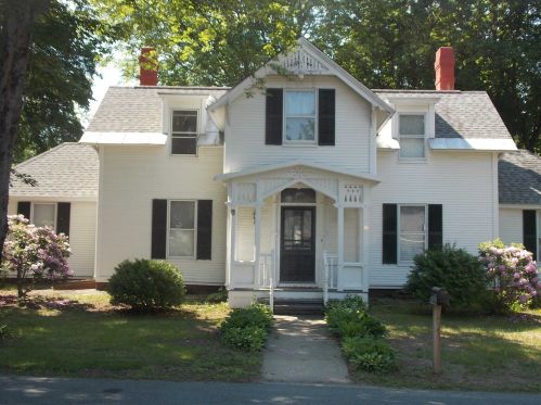 38 Elm St, Charlestown, NH 03743 exterior