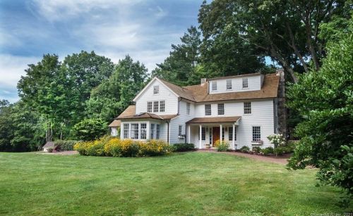 466 Ridgebury Rd, Ridgefield, CT 06877 exterior