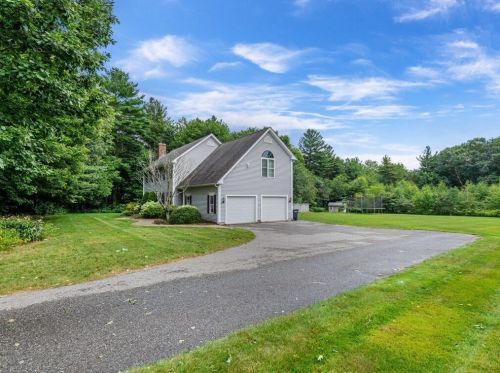 7 Cameron Dr, Rutland, MA 01543 exterior