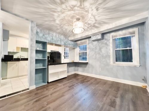 14 Fayette St, Roxbury-Xing, MA 02116 exterior