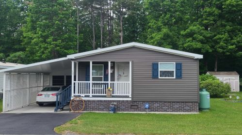 12 Eric Pl, Claremont, NH 03743 exterior
