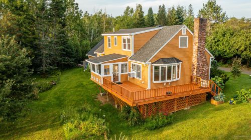 15 Shoreside Ln, Searsport, ME 04974 exterior