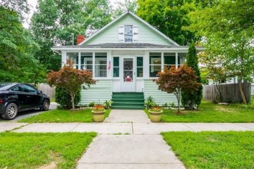 22 Stuart St, Springfield, MA 01119 exterior