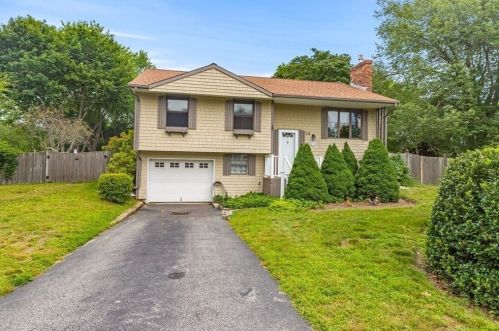 14 Harlow Rd, Marshfield, MA 02050 exterior