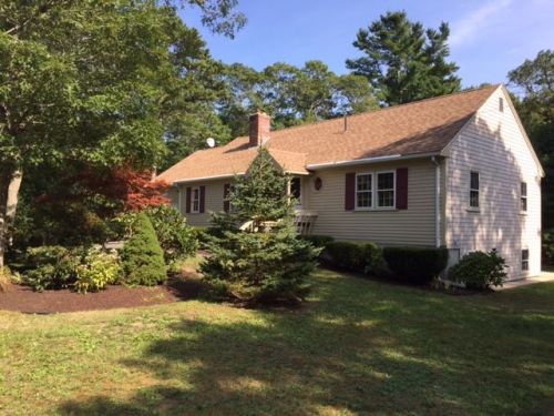 59 Mariner Cir, Cotuit, MA 02635 exterior