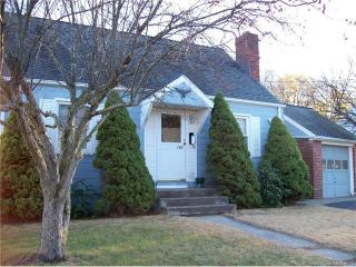 132 Bayberry Dr, Bristol, CT 06010 exterior