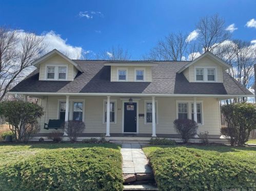 68 Prospect St, Bloomfield, CT 06002 exterior