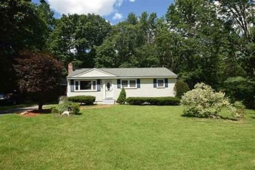 9 Robin Rd, Derry, NH 03038 exterior