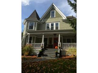 8 Havens St, Cumberland, RI 02864 exterior