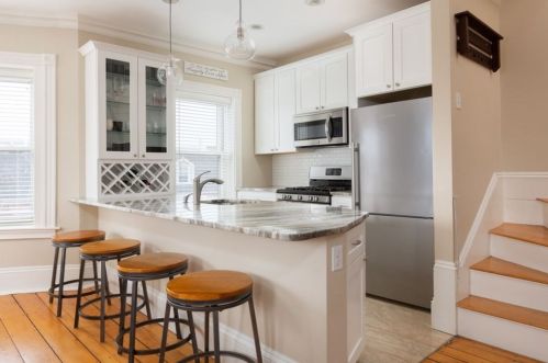 261 Bunker Hill St, Roxbury-Xing, MA 02129 exterior