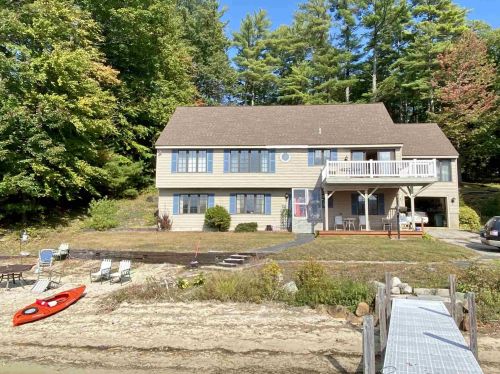 17 Echo Point Rd, Alton, NH 03810 exterior