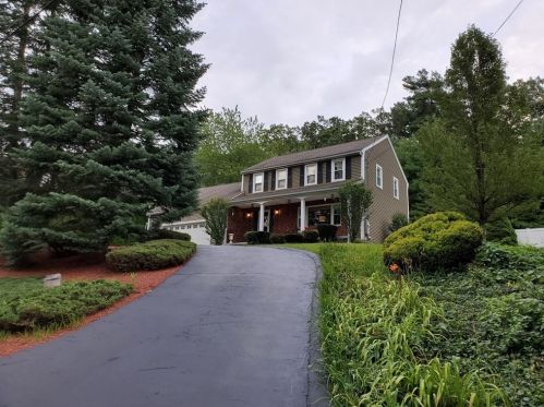 37 Merrill Rd, Sutton, MA 01590 exterior