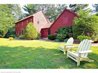 1 Kimberly Dr, Saco, ME 04072 exterior