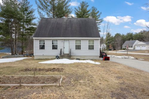 1 Poplar Cir, Lisbon, ME 04250 exterior