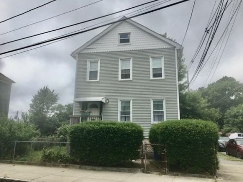 187 Crapo St, New Bedford, MA 02744 exterior