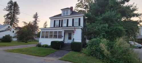 8 Pleasant Pl, Waterville, ME 04901 exterior