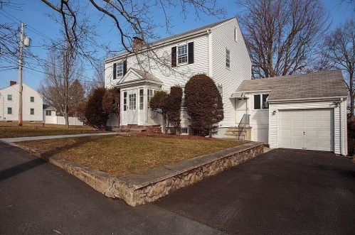 48 Craig St, Milton, MA 02186 exterior