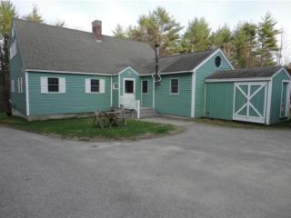 106 Estes Rd, Rochester, NH 03867 exterior