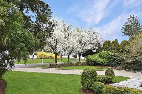 7 Kimberly Pl, New Canaan, CT 06840 exterior