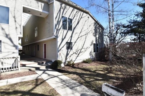 10 Prospect Ave, Norwalk, CT 06850 exterior