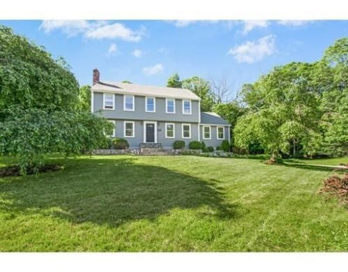 22 Fox Run Rd, Medway, MA 02053 exterior