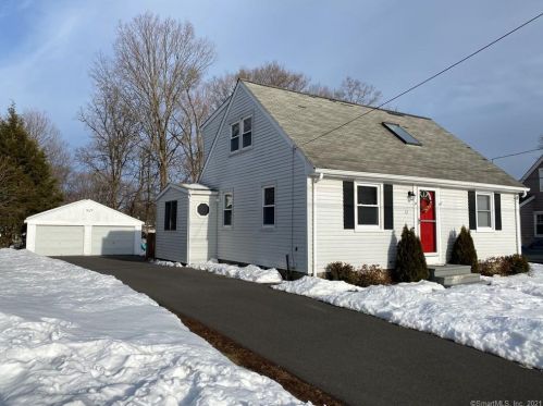 12 Taunton St, Southington, CT 06489 exterior