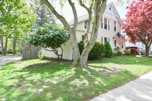 42 Middletown Ave, Hartford, CT 06109 exterior