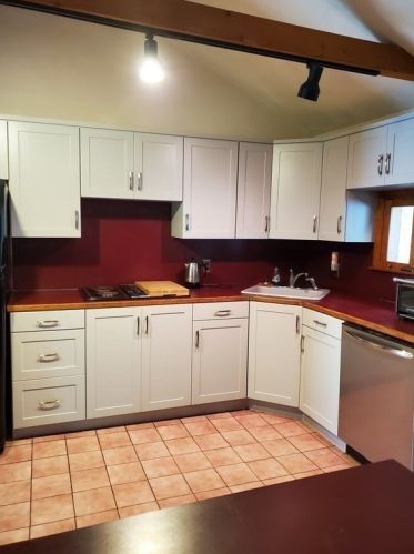 56 Ellis Cir, Weymouth, MA 02190 exterior