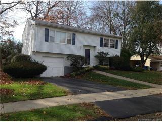 76 Tanglewood Dr, New-Haven, CT 06518 exterior