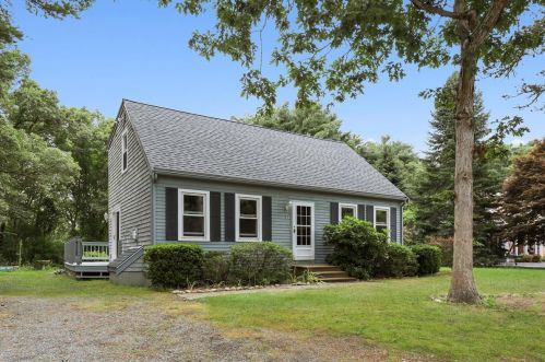 11 Holly Farm Dr, New Seabury, MA 02649 exterior