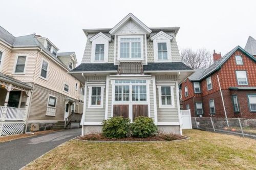 197 Neponset Ave, Roxbury-Xing, MA 02131 exterior