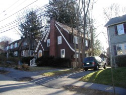 164 Oliver Rd, Newton, MA 02468 exterior