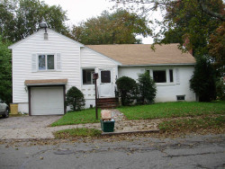 16 Allen Ave, Newton, MA 02468 exterior