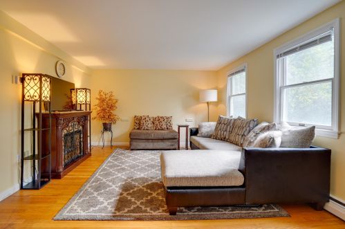 213 Harris Rd, Nashua, NH 03062 exterior