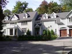 26 Alba Cir, Newton, MA 02458 exterior