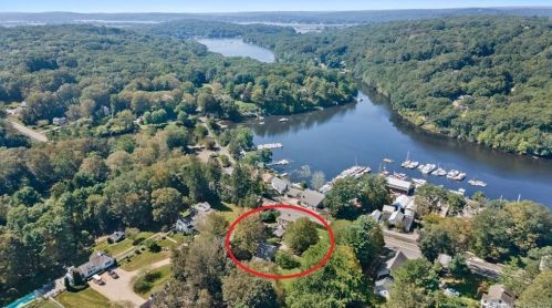 247 Hamburg Rd, Lyme, CT 06371 exterior