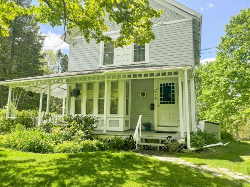 611 Lamoine Beach Rd, Ellsworth, ME 04605 exterior