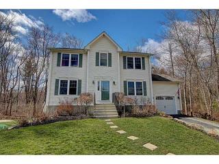 12 Kimberly Ct, Valley Falls, RI 02864 exterior