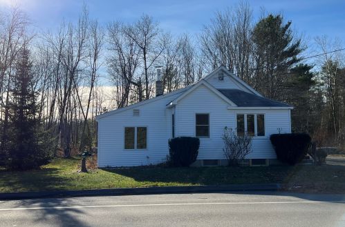 201 Eastern Ave, Brewer, ME 04412 exterior