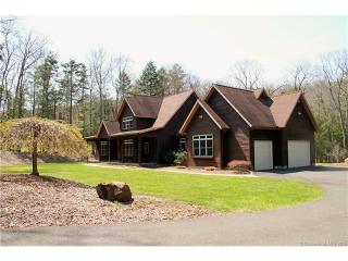 221 Bates Rock Rd, Southbury, CT 06488 exterior