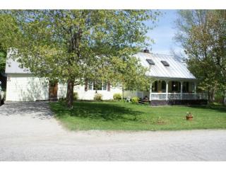 34 Stony Brook Rd, Northfield, VT 05663 exterior