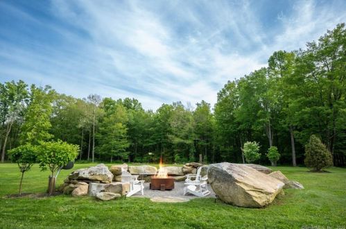 18 Butter Rd, West Woods, CT 06069 exterior